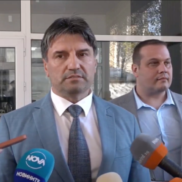 В София задържаха създатели на близнаци на крадени коли