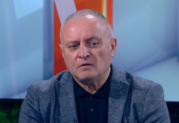 Доц. Стойчев: Калушев е нарцистичен психопат, едва ли ще посегне на живота си