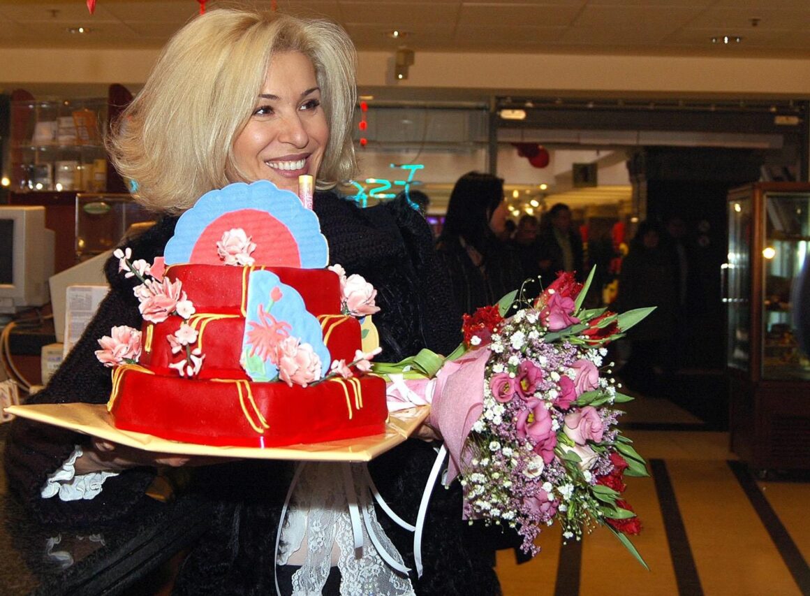 Гала изпадна в здравословна криза на прага на 60-те