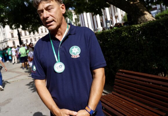 af355861-9f7d-4fb6-90cc-8ffe34d94248 Хижата беше препродадена на „бай Фидос“ през 2005–2006 г. — как стана това?